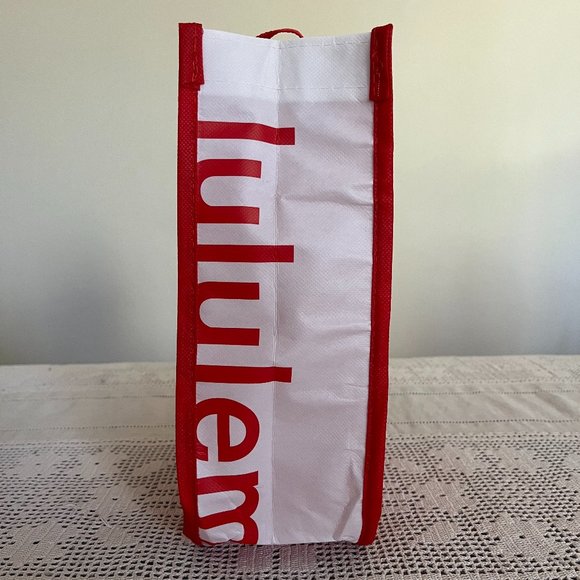 Lululemon red & white small reusable tote bag - Picture 5 of 6